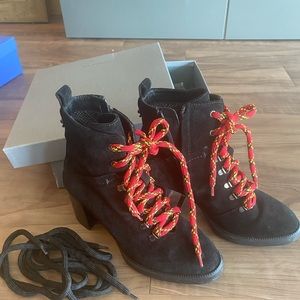 Aquatalia Ihana Suede Booties size 8.5